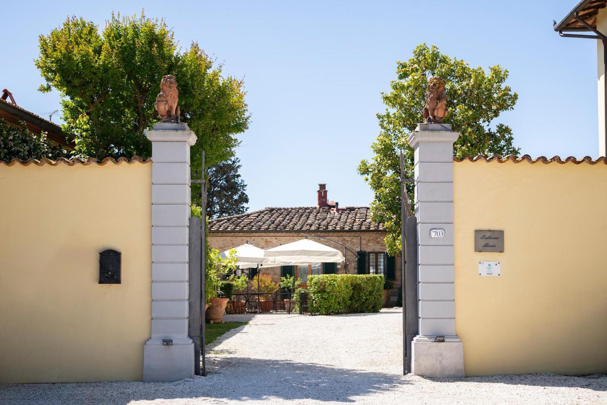 Agriturismo Bio Fattoria Bacio 체르탈도 외부 사진