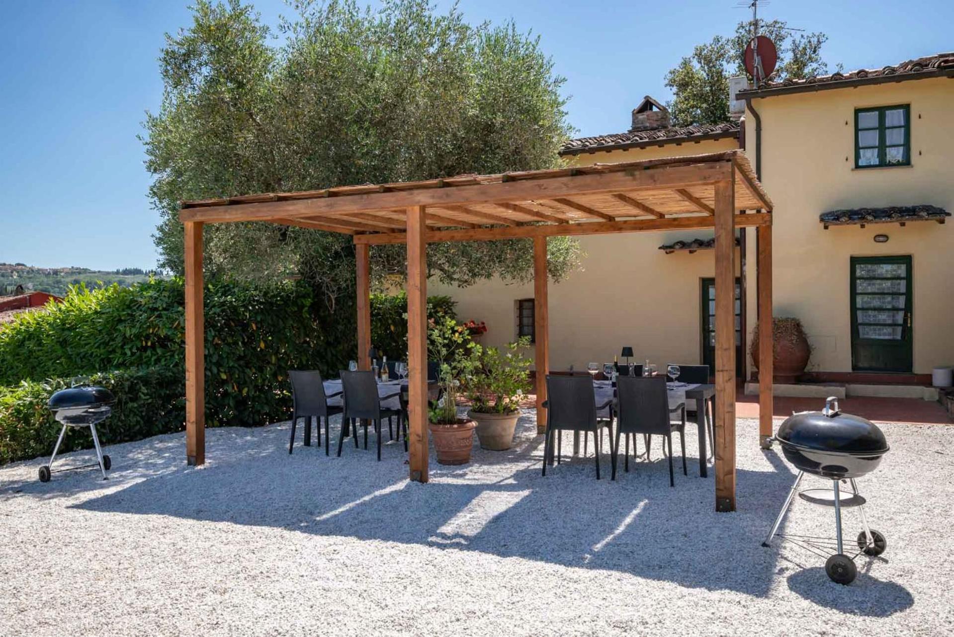 Agriturismo Bio Fattoria Bacio 체르탈도 외부 사진